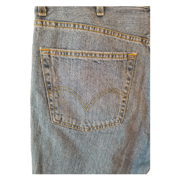 Levi's 505 Denim Blue Shorts Men's Size 38 Inseam 11 in - Picture 7 of 8